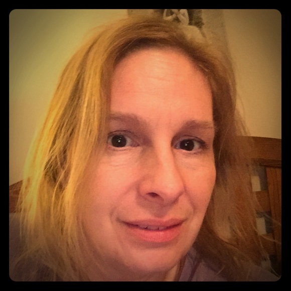 Meet your Posher, Tammy - Picture 1 of 6